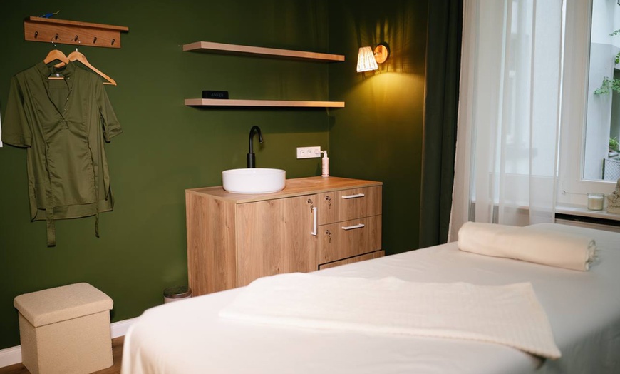 Image 3: EndoLuxx Pro Therapie: Ganzkörper- oder Teilbehandlung für 1 Person