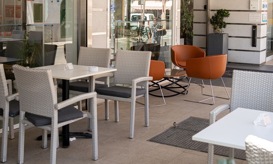 Image 8: Menú de pizza fast o completo con bebida y opción a postre