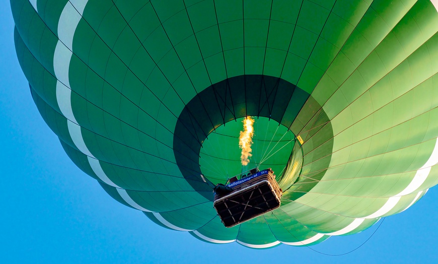 Image 26: Grote hoogte: ballonvaart vanaf Breda, Den Bosch, Eindhoven of Tilburg