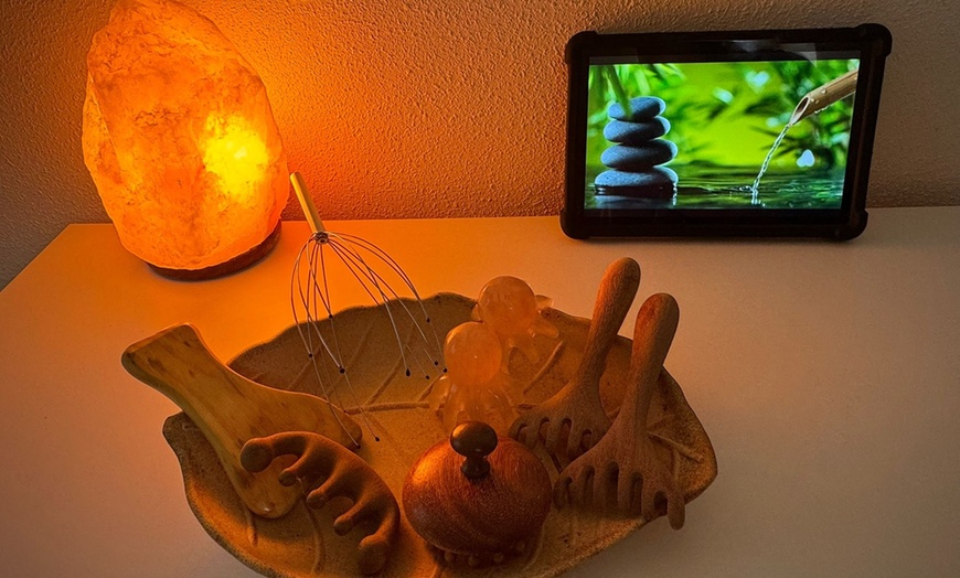 Image 9: Tratamiento head spa con duración a elegir entre 45, 60 o 90 minutos