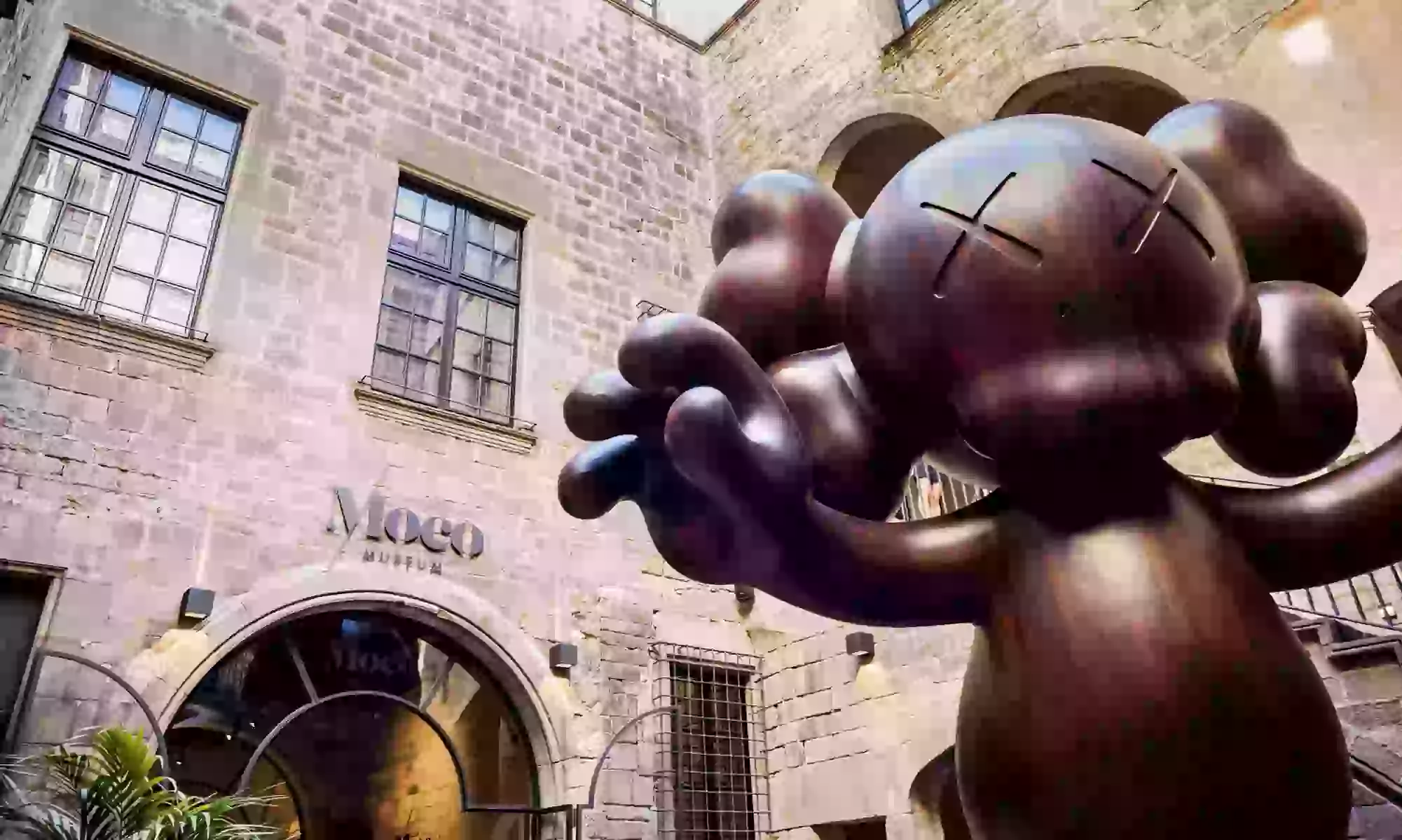 1, 2 o 4 entradas para Moco Museum Barcelona