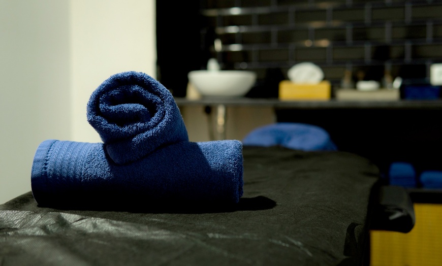 Image 3: Ritual de masaje relax de piernas y espalda o cuerpo completo para 1