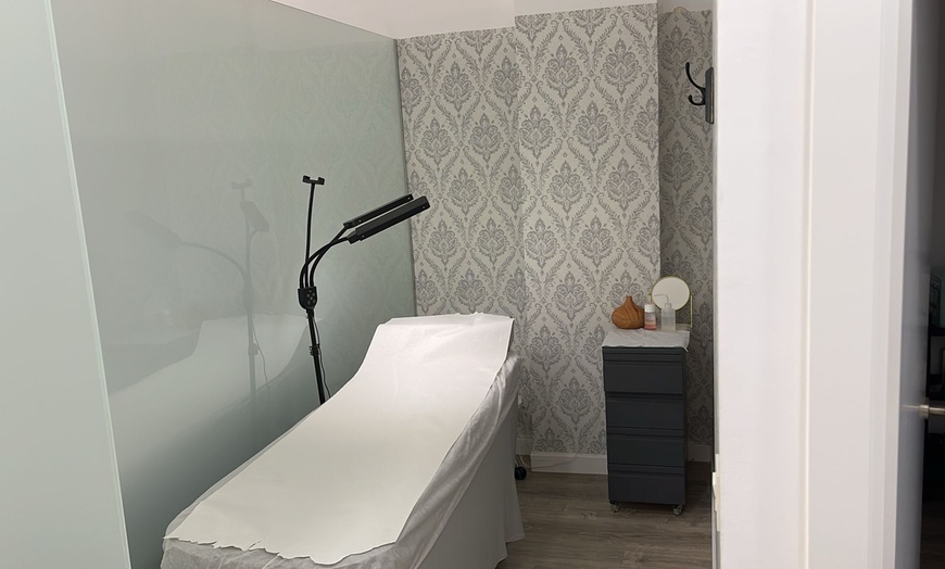 Image 3: Lifting y tinte de pestañas, diseño y color para cejas perfectas