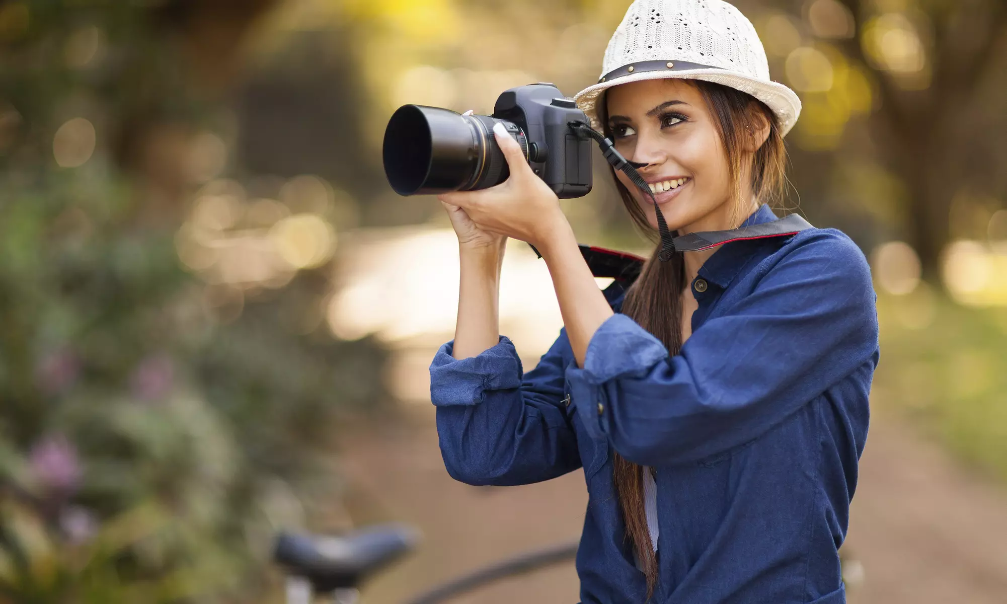 60-Minute Maternity Photo Shoot from LCL Photos (76% Off) - Primary Image