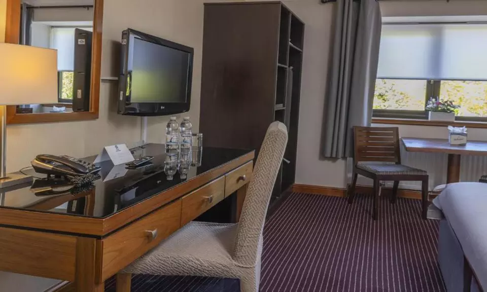 West Lothian: 1-3 Night Stay with Breakfast and Late check-out