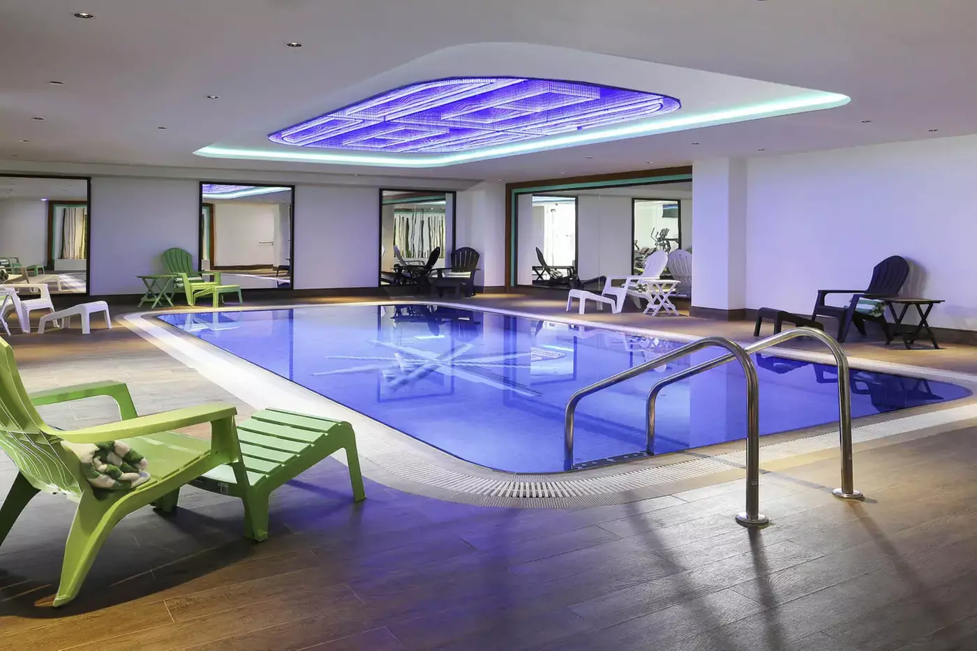 ✈ 6-Day Dubai Vacation with Hotel and Air from Great Value Vacations