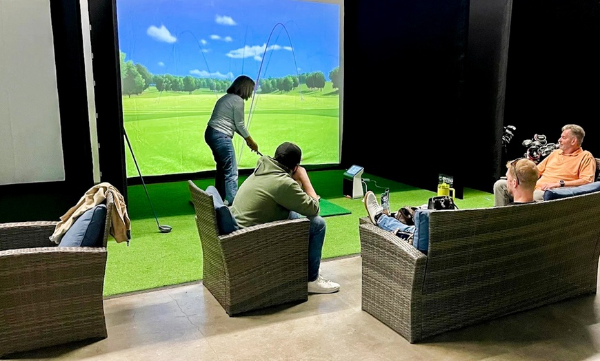 Image 4: 1 or 2 Hour Indoor Golf with Advanced Simulators for Up To 4P Players 