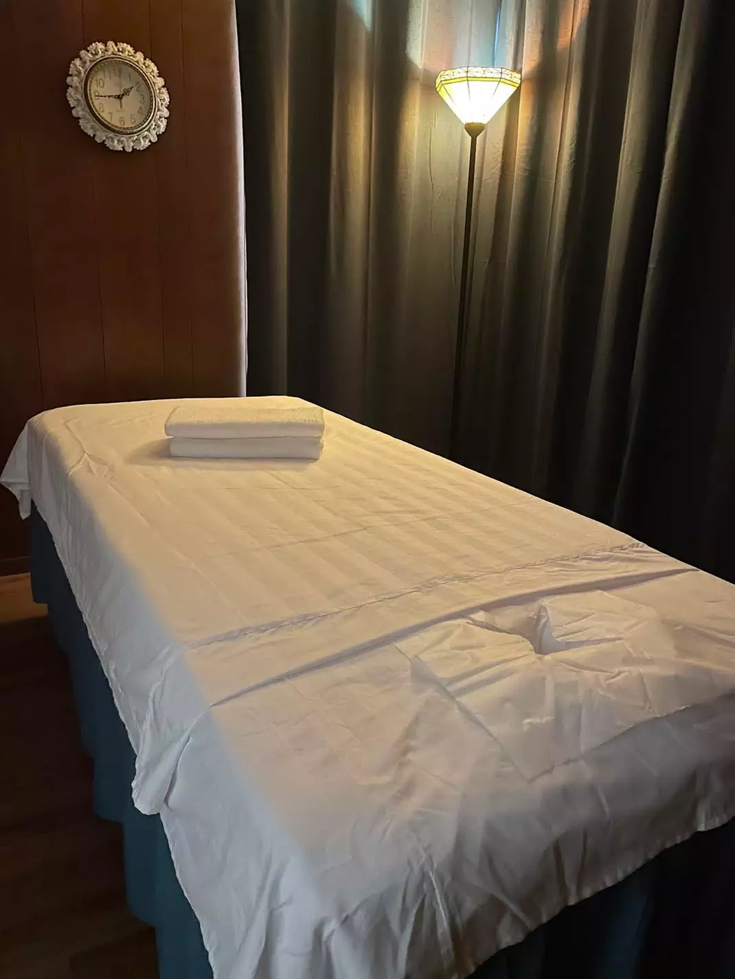 Relaxing 60 or 90-Minute Full Body Massage Sessions