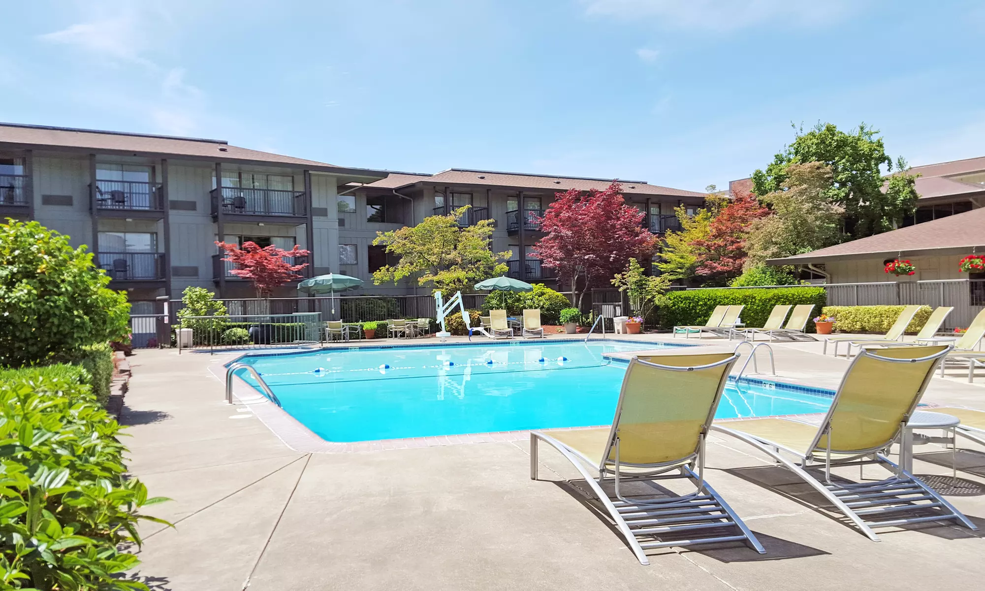 Stay with One Appetizer and One Dessert at Valley River Inn in Eugene, OR. Dates into June. - Primary Image