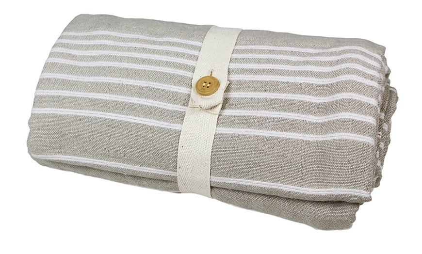 Image 6: Bankhoes en sprei van gerecycled katoen