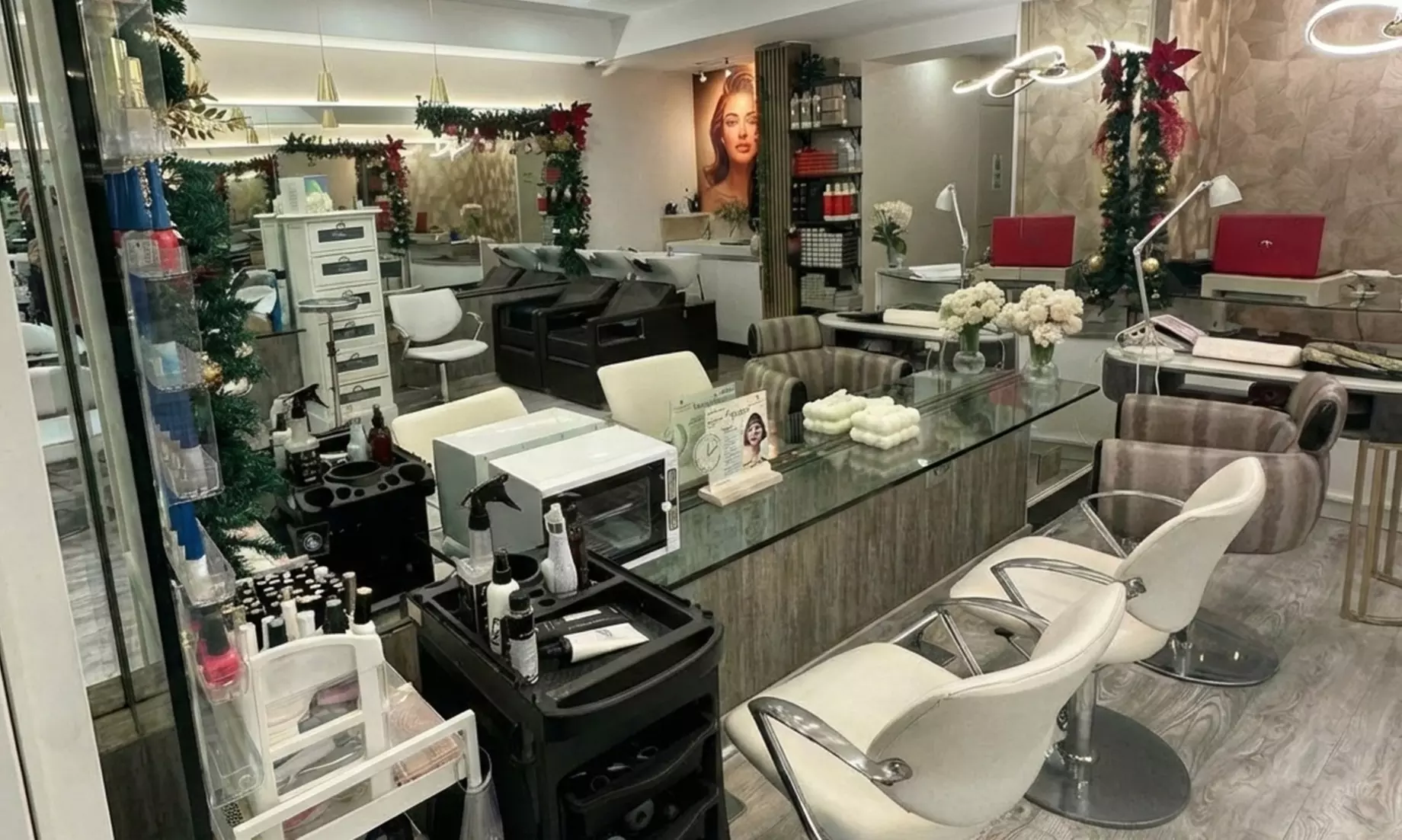 Peluquería con lavado, corte y secado y tinte, mechas o balayage