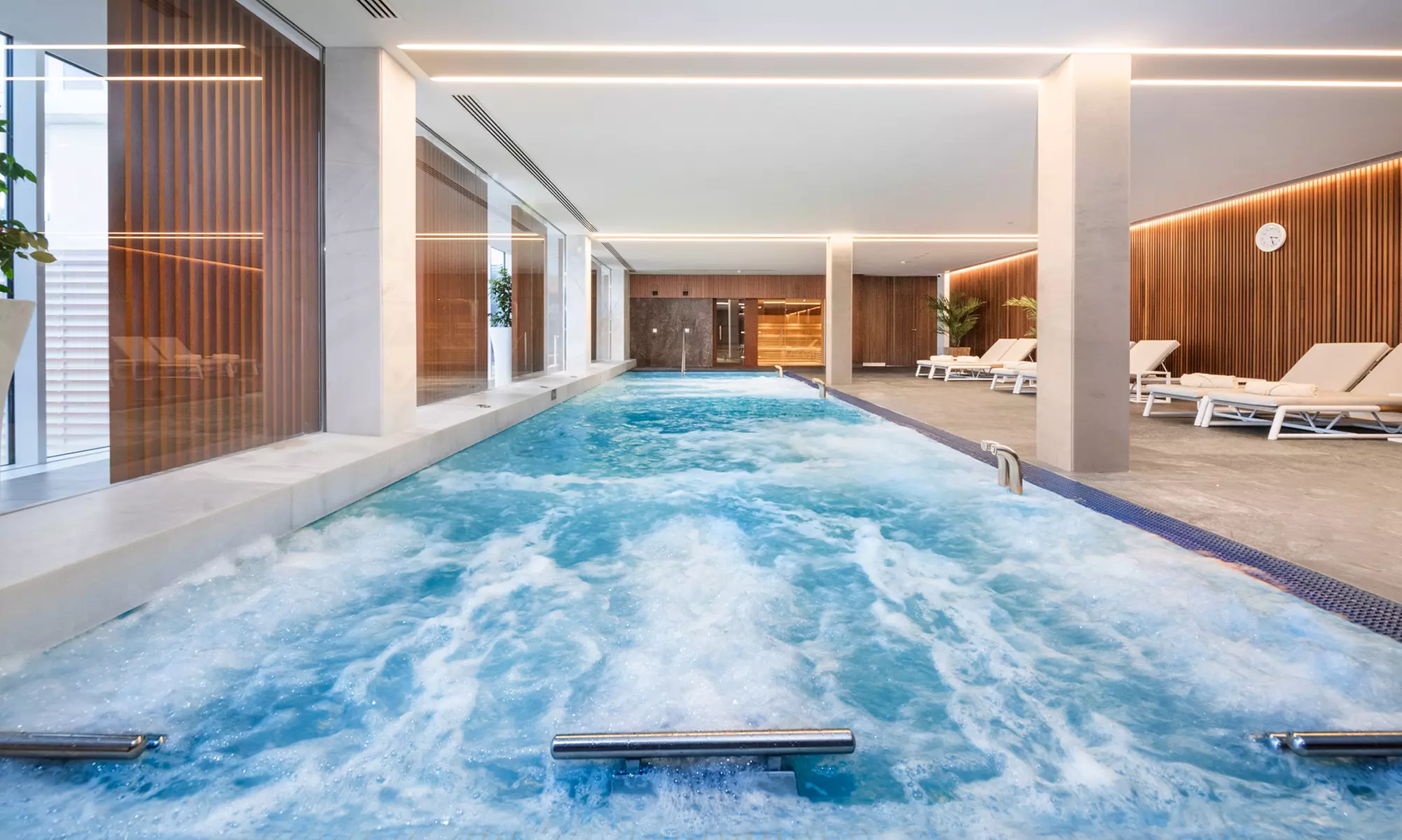 Circuito spa de 60 minutos con masaje de 25 minutos entre semana o fin de semana hasta un 39% de descuento - Primary Image