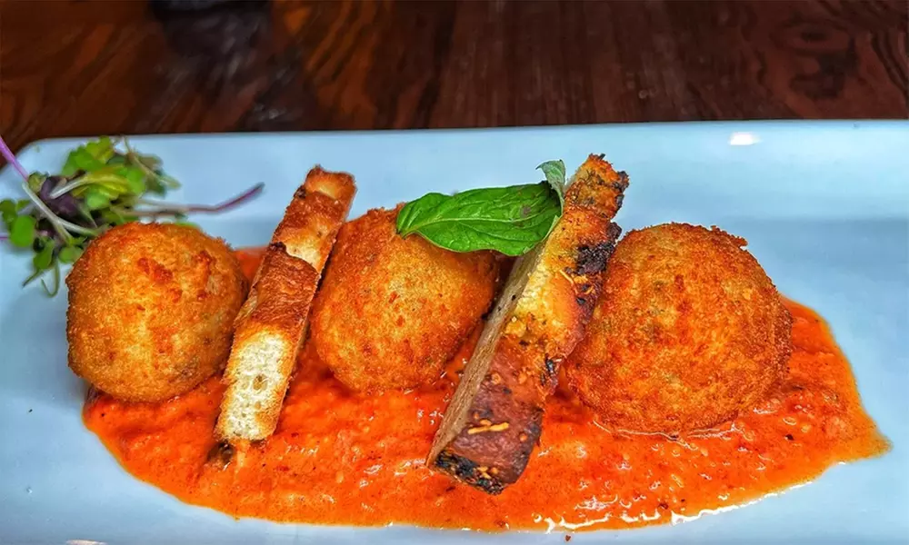 3 Course Dinner + Cocktails for 2 or 4 People, $100 or $150 Credits