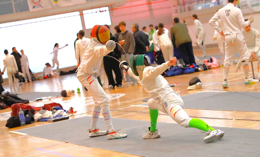 Image 6: Curso de iniciación de esgrima con 8 sesiones de 1 hora para 1 o 2 pax