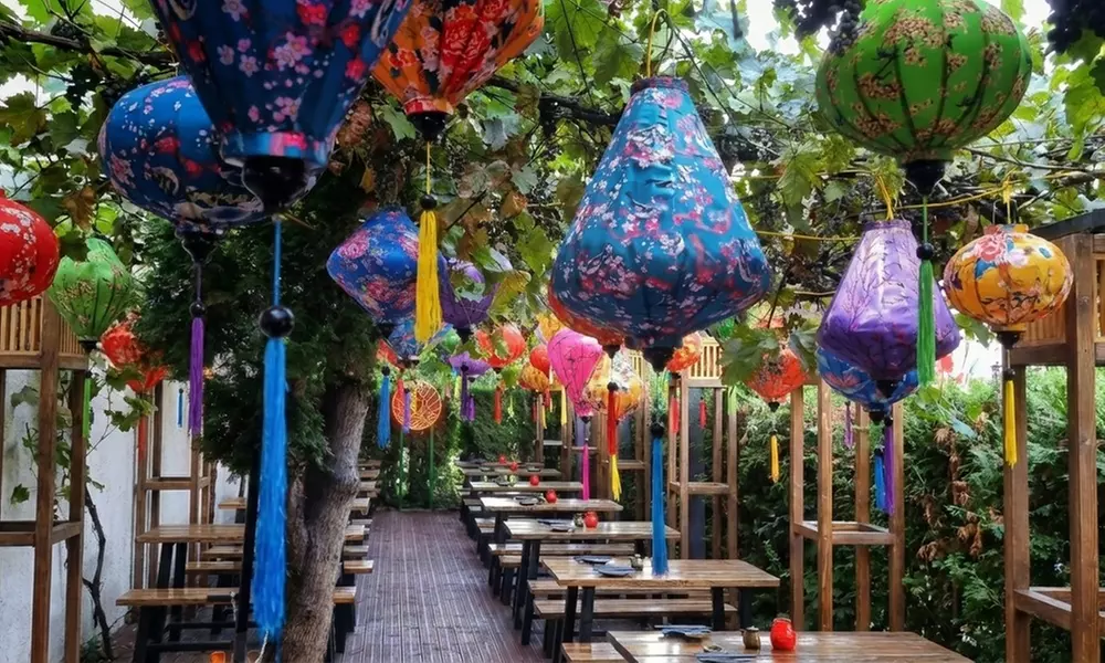 Mittagsmenü mit Hauptgericht & Miso-Suppe für 1-4 Personen