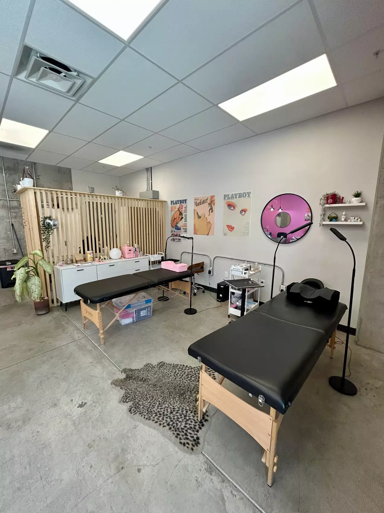 Express Classic, Classic, Volume 6D, or Mega Volume 12D Lash Set