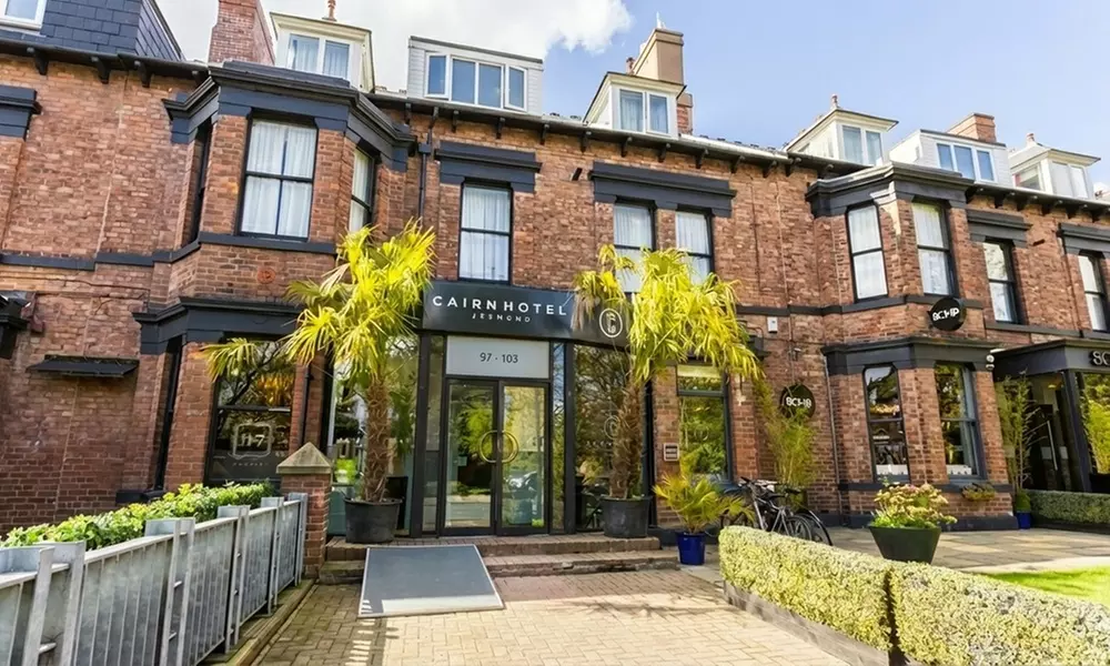 Newcastle Upon Tyne: Standard Double Room with Breakfast and More