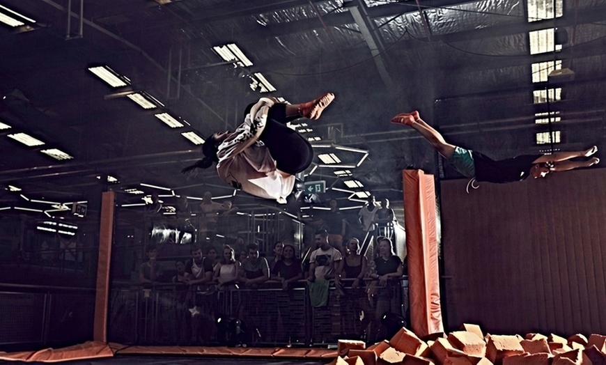 Image 6: Sky Zone Alsip: 90-Minute Jump Passes & Epic Party Package