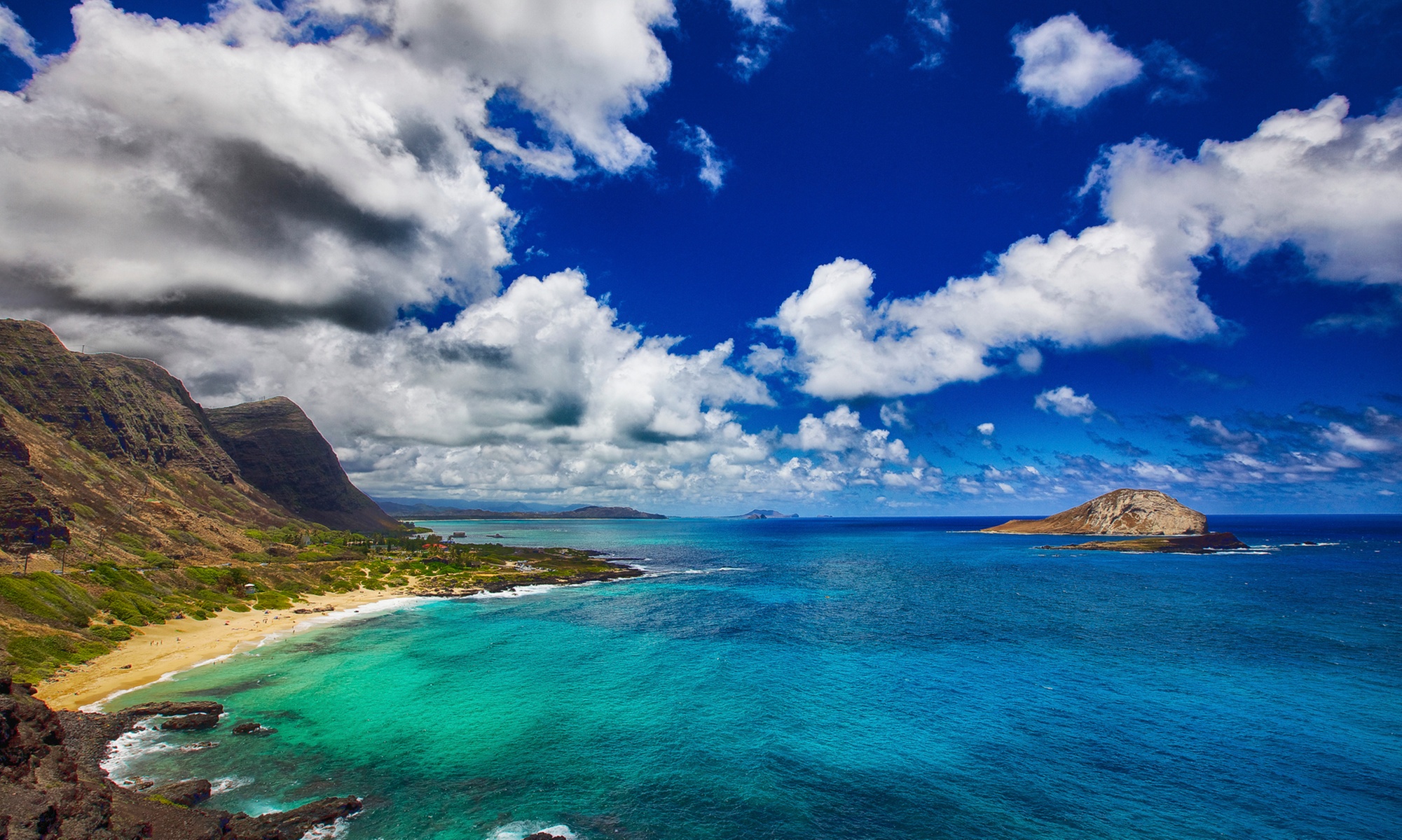 All Day Oahu Tour with Snorkeling, Craters, Beaches and Local Towns!