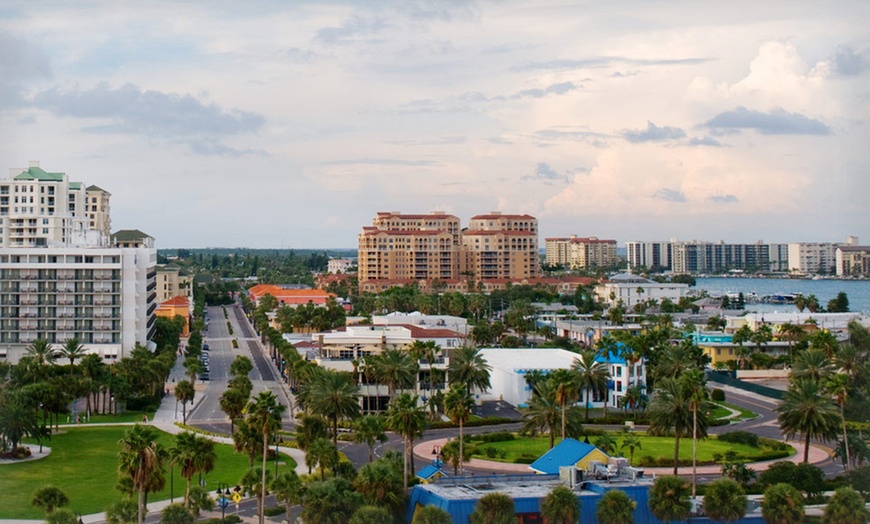 Coconut Cove All-Suite Hotel in - Clearwater Beach, FL | Groupon Getaways