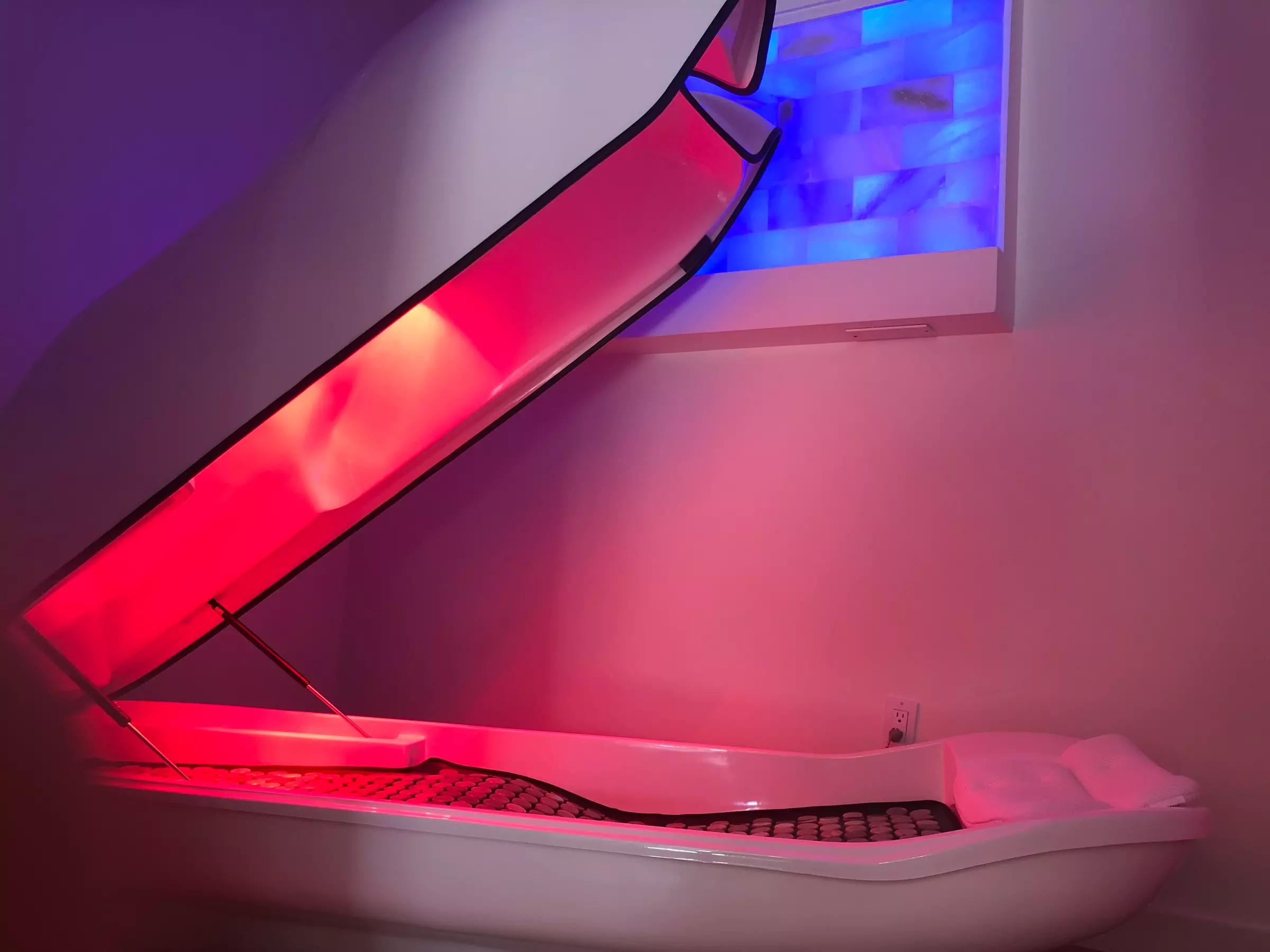 One or Three Infrared Sauna Pod Sweat Sessions at R and R (Up to 67% Off) - Second Medium