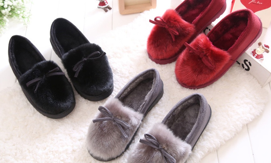 Image 2: Warm Fluffy Slippers