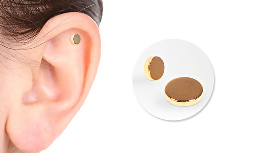 Image 1: Anti-Smoking Acupressure Ear Magnets