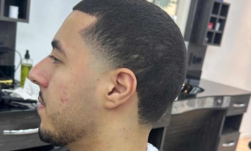 Image 8: Herren-Haarschnitt opt. inkl. Bart-Pflege für 1 Person