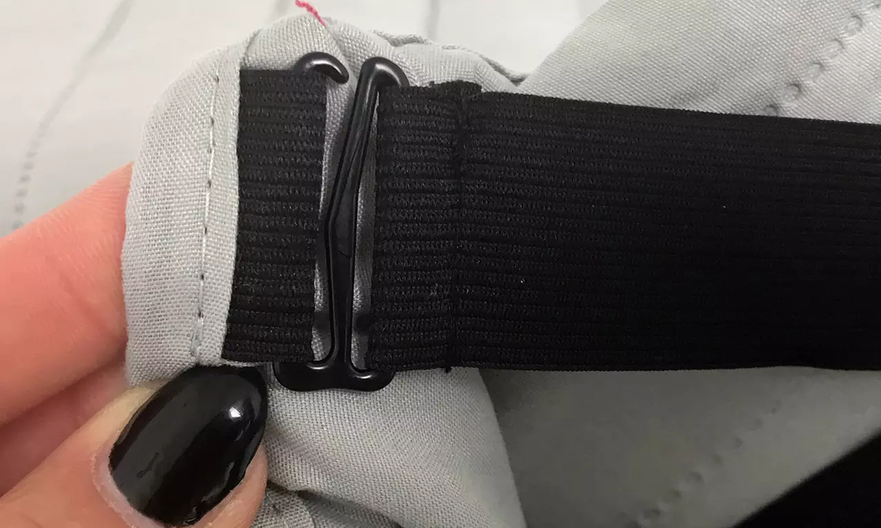 Gesteppter Sofaschoner