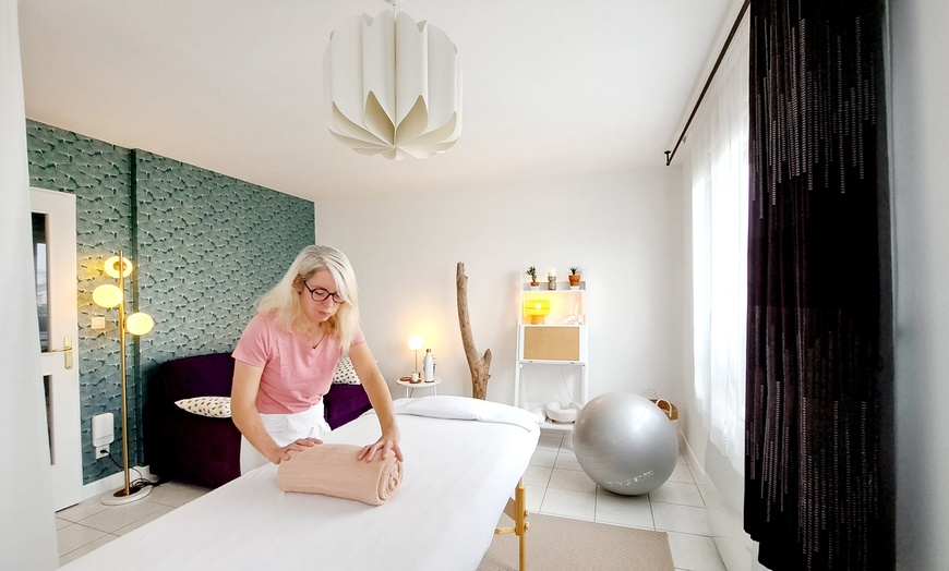 Image 3: 1 ou 3 séances de réflexologie plantaire de 60 min