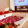 Image 7: 60-Min Couple Aromatherapy Or 90-Min Couple Viral Flower Bath Package