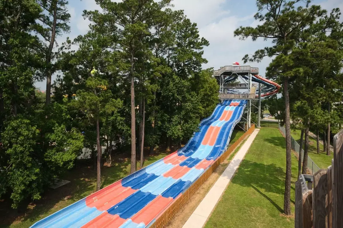 Hurricane Harbor Splashtown Single Day Tickets – 55% Off