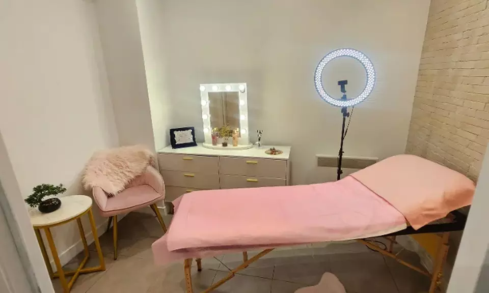 1 ou 2 séances de cryolipolyse de 60 minutes sur 1 ou 2 zones au choix