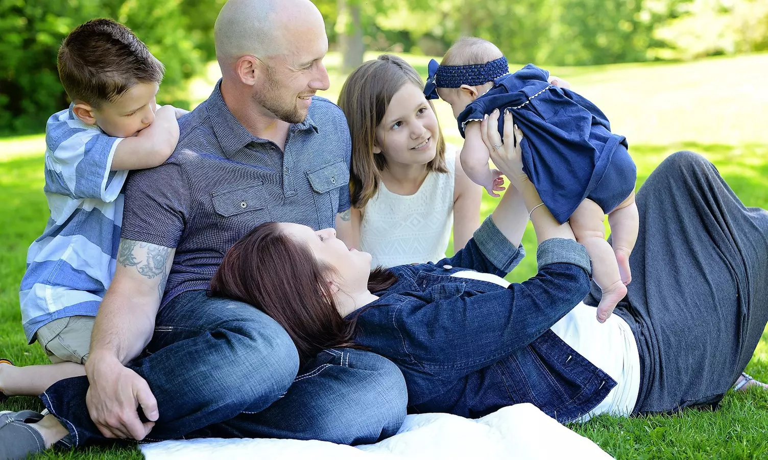 45-Minute Family Photo Shoot from Alexis Ila Photography (50% Off) - Primary Image