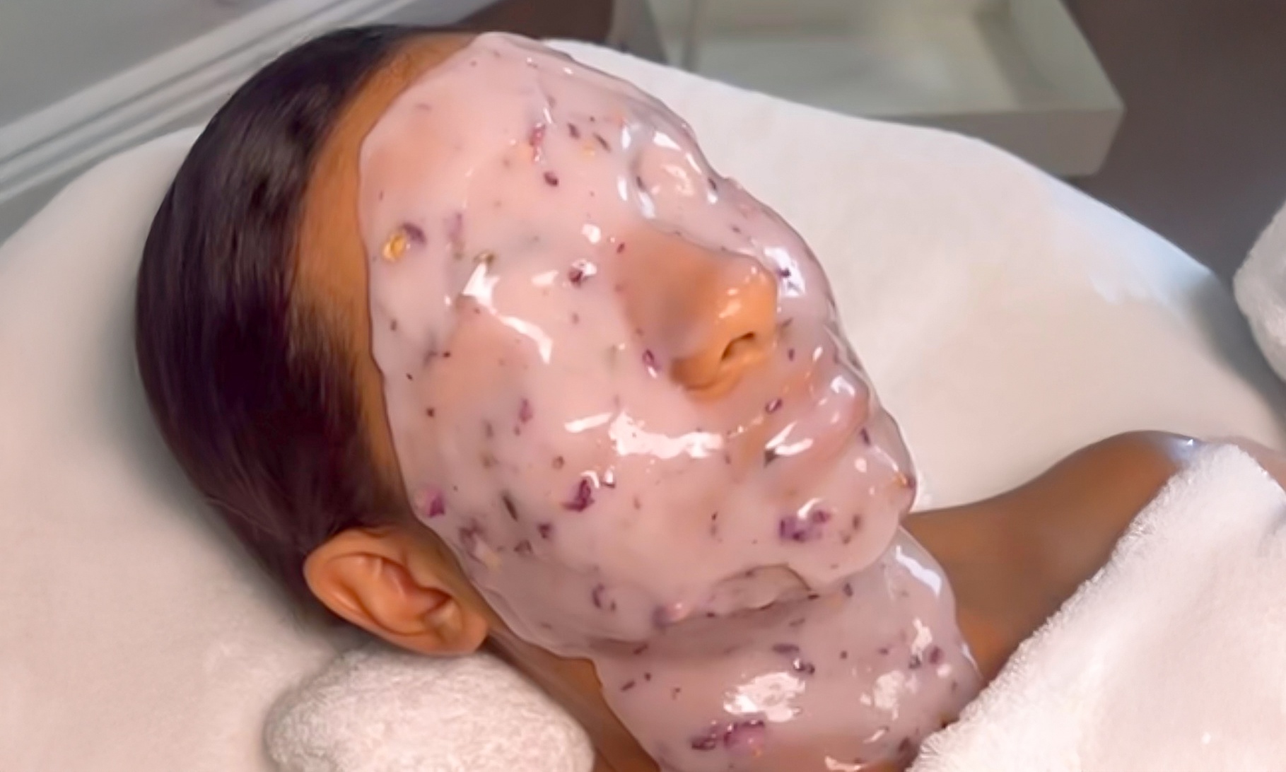 Dermaplanning d'1h, Hydra visage d'1h05 ou Hydra Lift d'1h35