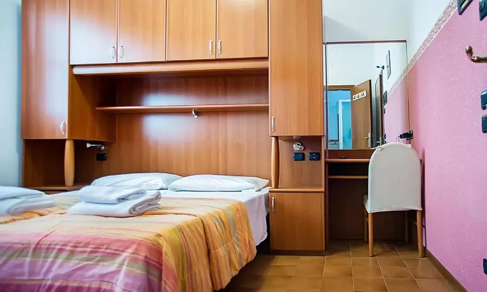 Pozzolengo: camera Economy con mezza pensione per 2 persone