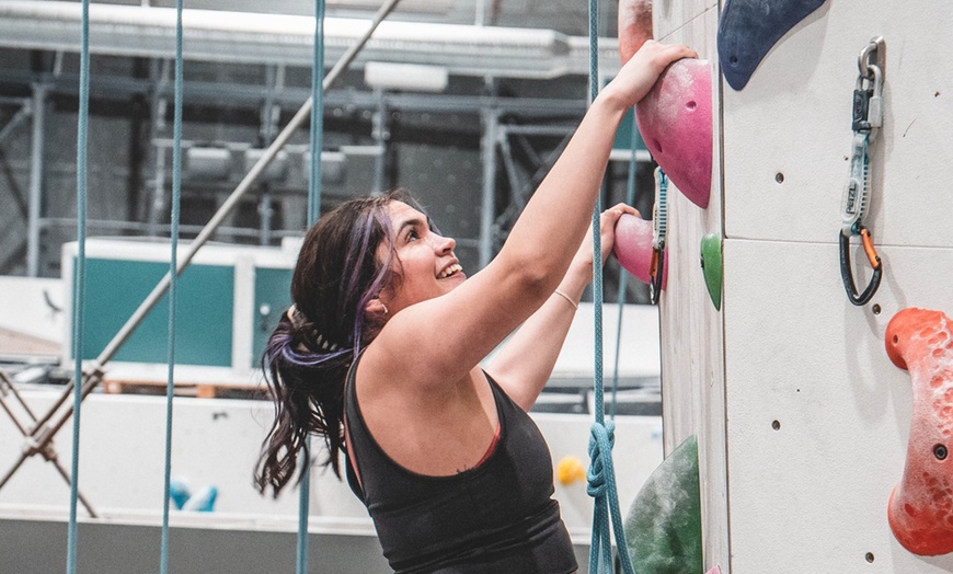 Image 3: Top Ropes or Guided Belay Classes 