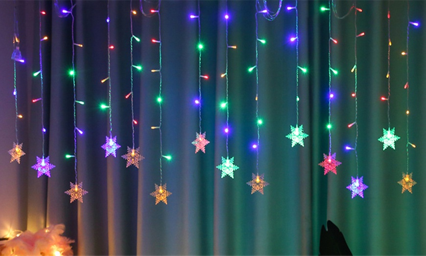 Image 1: Snowflake-Design LED String Curtain