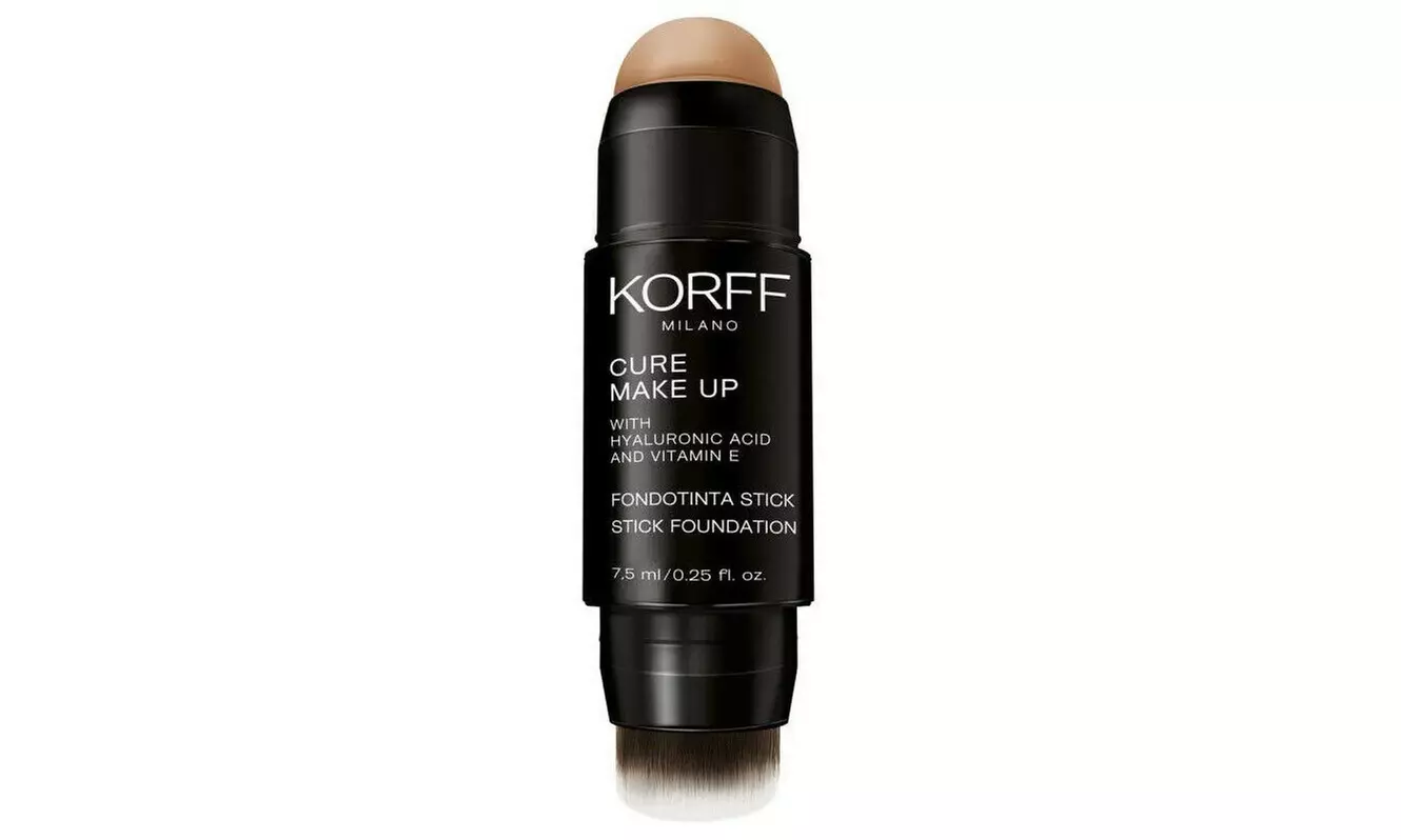 1 o 2 fondotinta stick di Korff con acido ialuronico e vitamina C