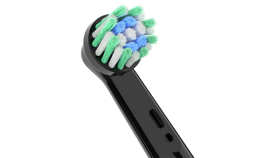 Image 6: 4Pcs Replacement Toothbrush Heads for Oral-B