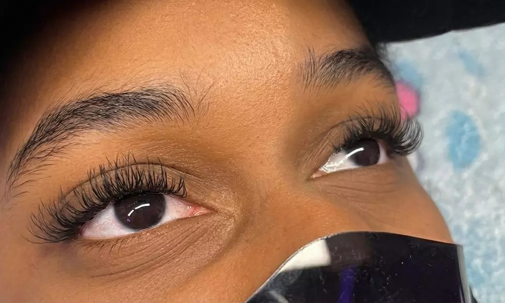 Luxury Classic or Hybrid Lash Extensions with Optional 2-Week Fill