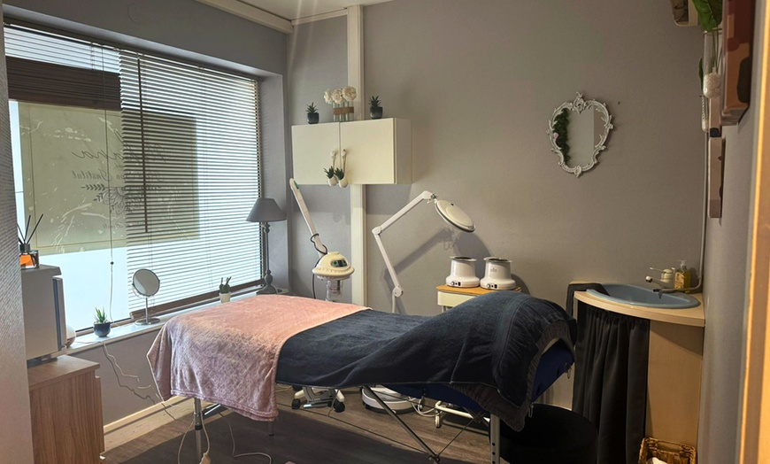 Image 3: Massage au choix d'1h, gommage ou soin du visage au choix