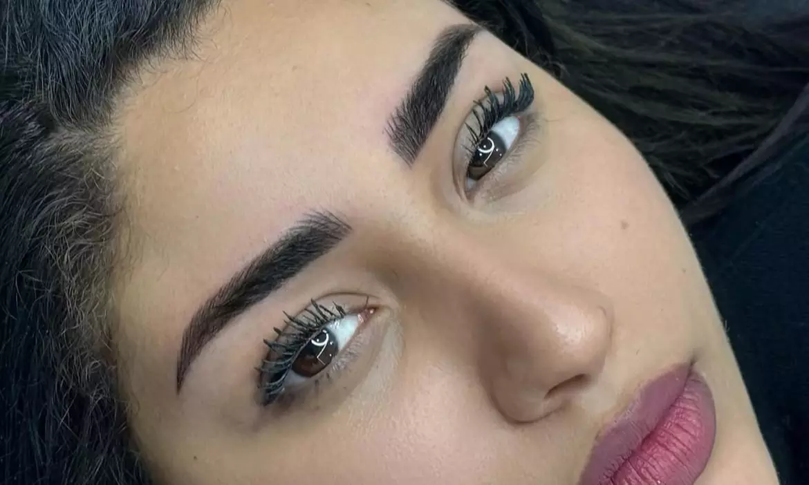 Enjoy Two Sessions of Microshading or Lip Blush with Touchup Included