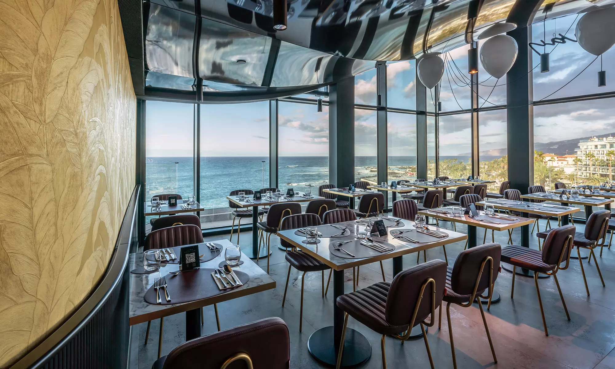 Luxury Sunset Buffet & Cocktail Experience, buffet gourmet y cóctel