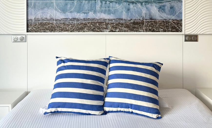 Image 5: COTE D'AZUR | Antibes - SoBlue Hotel 3* 