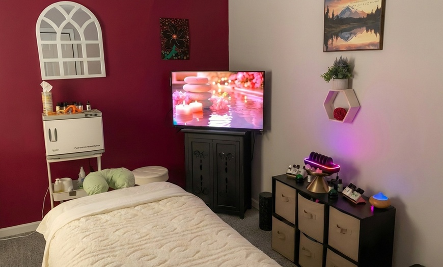 Image 4: Get One, Two, or Three - 60 or 90 Minutes Sports Massages 