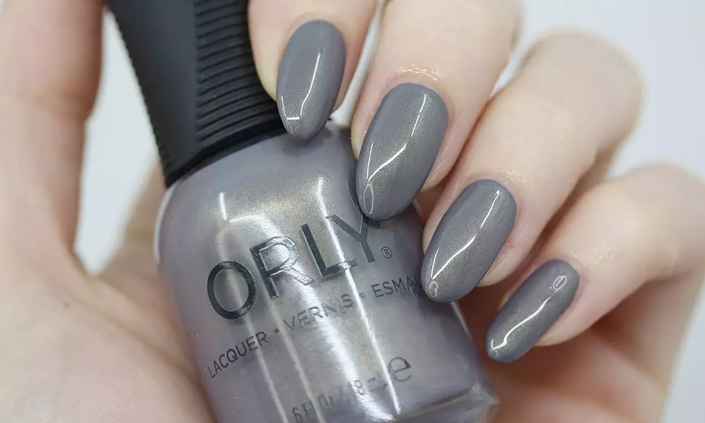 Get Custom Nail Polish Package