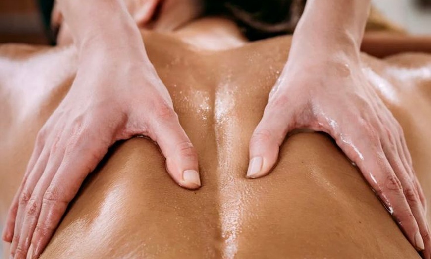 Image 8: Relaxing 60-Minute Couples Massage for Two-Performed Consecutively