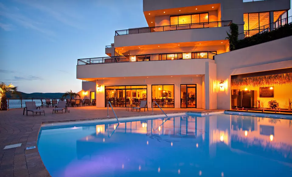 One-Night Stay for Up to Six at D'Monaco Luxury Villas Resort in Missouri - Primary Image