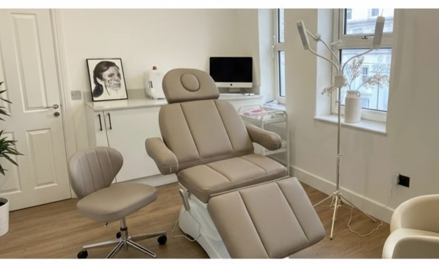 Image 2: Juvederm Lip Filler Injections for Enhanced Natural Beauty 